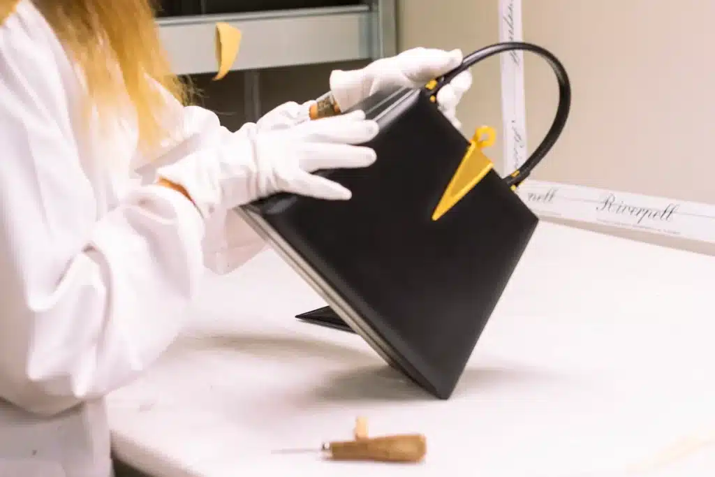 Manutenzione borsa Rivelia